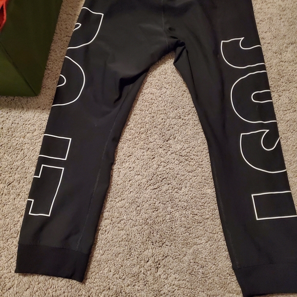 Nike Just Do It Printed Cropped Leggings - Picture 3 of 6